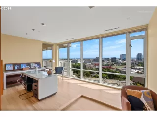 Photo #4: 565731476 Listing