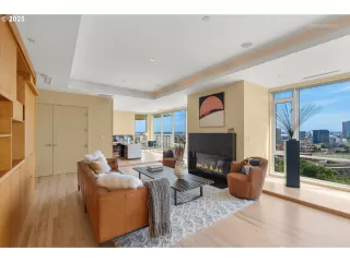 Photo #6: 565731476 Listing