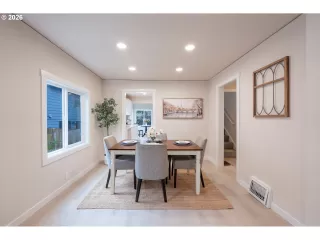 Photo #5: 565765911 Listing 