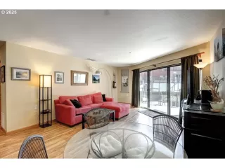 Photo #4: 566065194 Listing