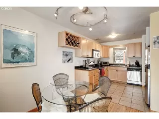 Photo #6: 566065194 Listing