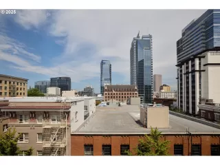 Photo #2: 566451753 Listing 