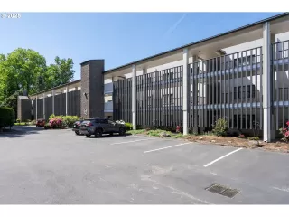 Photo #1: 566658323 Listing