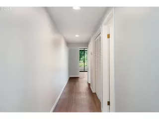 Photo #4: 566658323 Listing