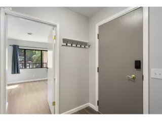 Photo #5: 566658323 Listing