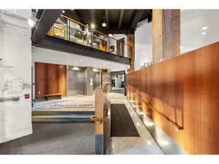 Photo #5: 566933790 Listing