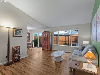 Photo #6: 567101558 Listing 