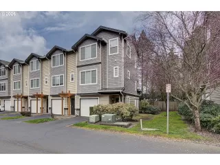 Photo #1: 567285918 Listing 