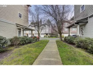 Photo #3: 567285918 Listing 