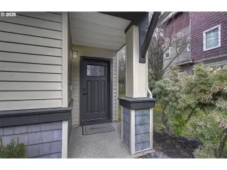 Photo #5: 567285918 Listing 