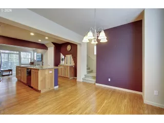 Photo #6: 567285918 Listing 