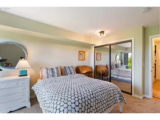 Photo #6: 567404441 Listing 