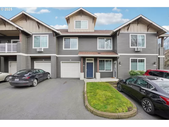 MLS: 567430942 Condo For Sale