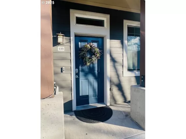 MLS: 567430942 Condo For Sale