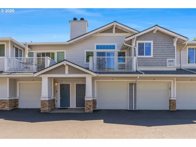 MLS: 567570673 Condo For Sale