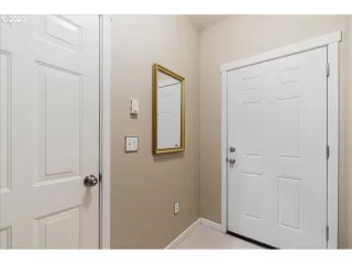 Photo #5: 567570673 Listing