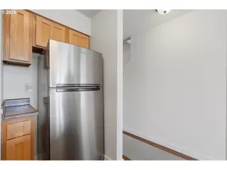 Photo #5: 568253930 Listing 