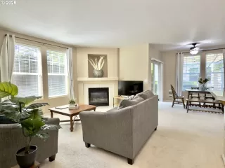 Photo #6: 568896433 Listing