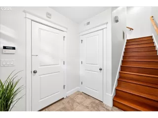Photo #4: 569339835 Listing 