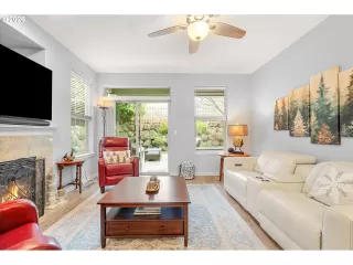 Photo #3: 569669434 Listing