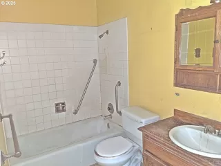 Photo #5: 569765211 Listing 