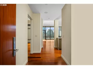 Photo #1: 570418937 Listing 