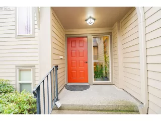 Photo #2: 570704363 Listing