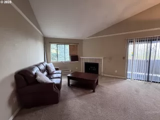 Photo #6: 570865877 Listing