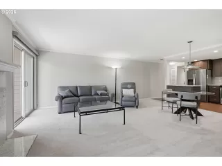 Photo #3: 570899776 Listing 