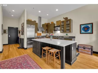 Photo #2: 571016023 Listing 