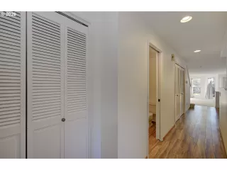 Photo #6: 571143310 Listing