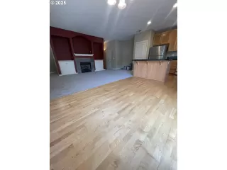 Photo #4: 571225623 Listing 