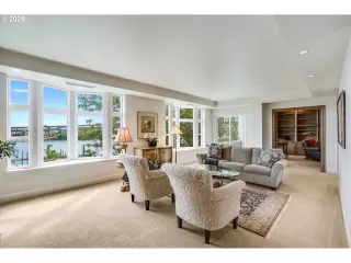 Photo #3: 571301922 Listing 