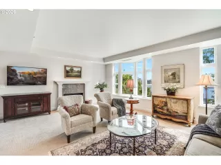 Photo #4: 571301922 Listing 