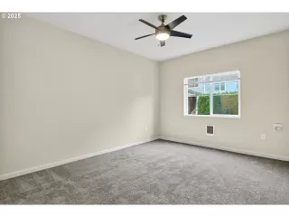 Photo #4: 571612803 Listing