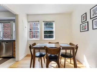 Photo #3: 571737992 Listing 