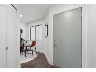 Photo #3: 572616272 Listing 