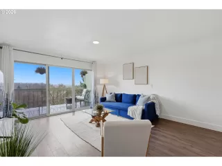 Photo #5: 572616272 Listing 