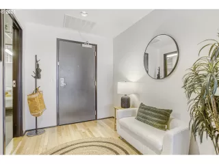 Photo #2: 573440400 Listing