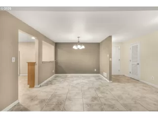 Photo #4: 573480523 Listing 