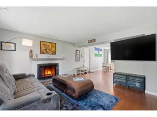 Photo #3: 573495791 Listing 