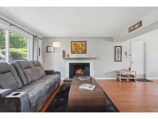 Photo #4: 573495791 Listing 