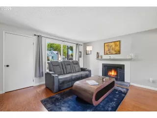 Photo #5: 573495791 Listing 