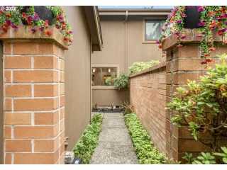 Photo #1: 574090754 Listing