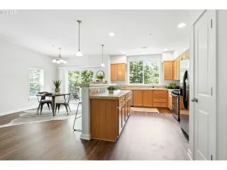 Photo #5: 574604447 Listing 