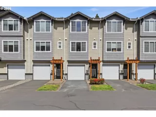 Photo #1: 574958090 Listing