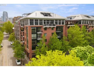 Photo #2: 575087300 Listing 
