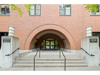 Photo #5: 575087300 Listing 