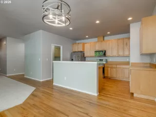 Photo #1: 575100996 Listing 