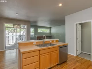 Photo #2: 575100996 Listing 